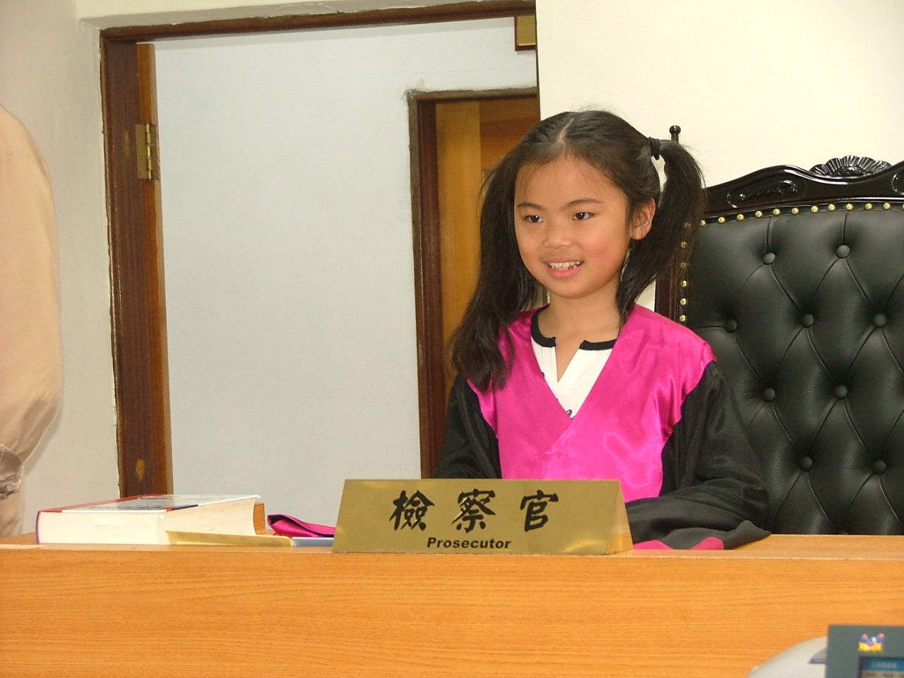 介壽國中小學參訪本署法庭活動照片二