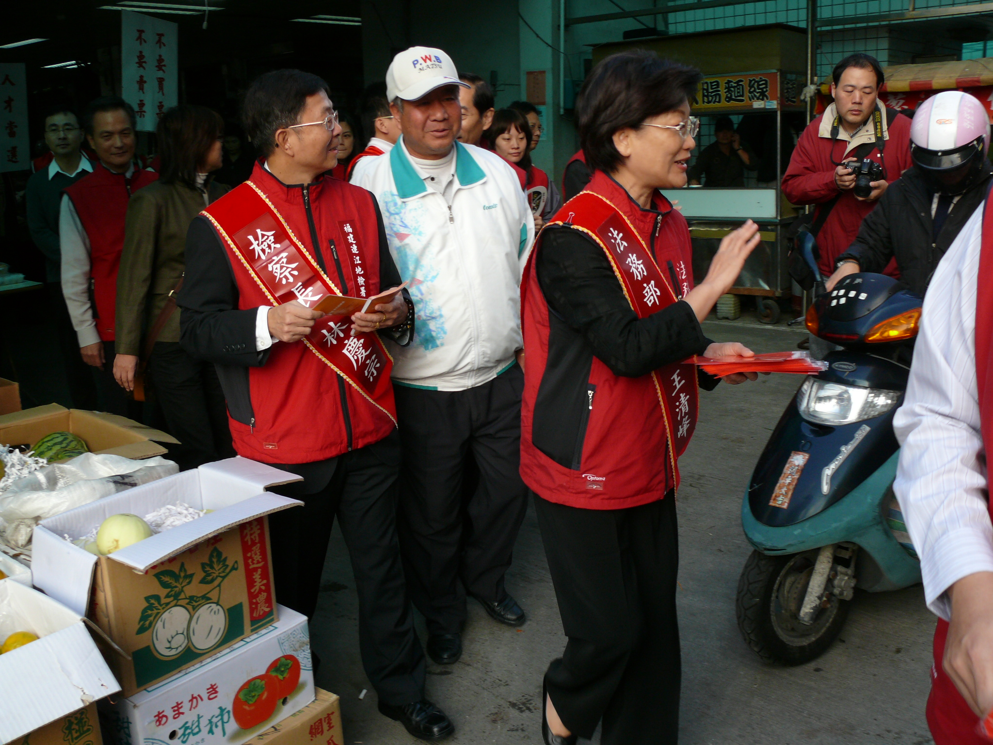 部長傳統市場反賄選宣導1