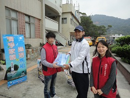連江地檢署結合「資源回收換白米」活動辦理反賄選宣導相片