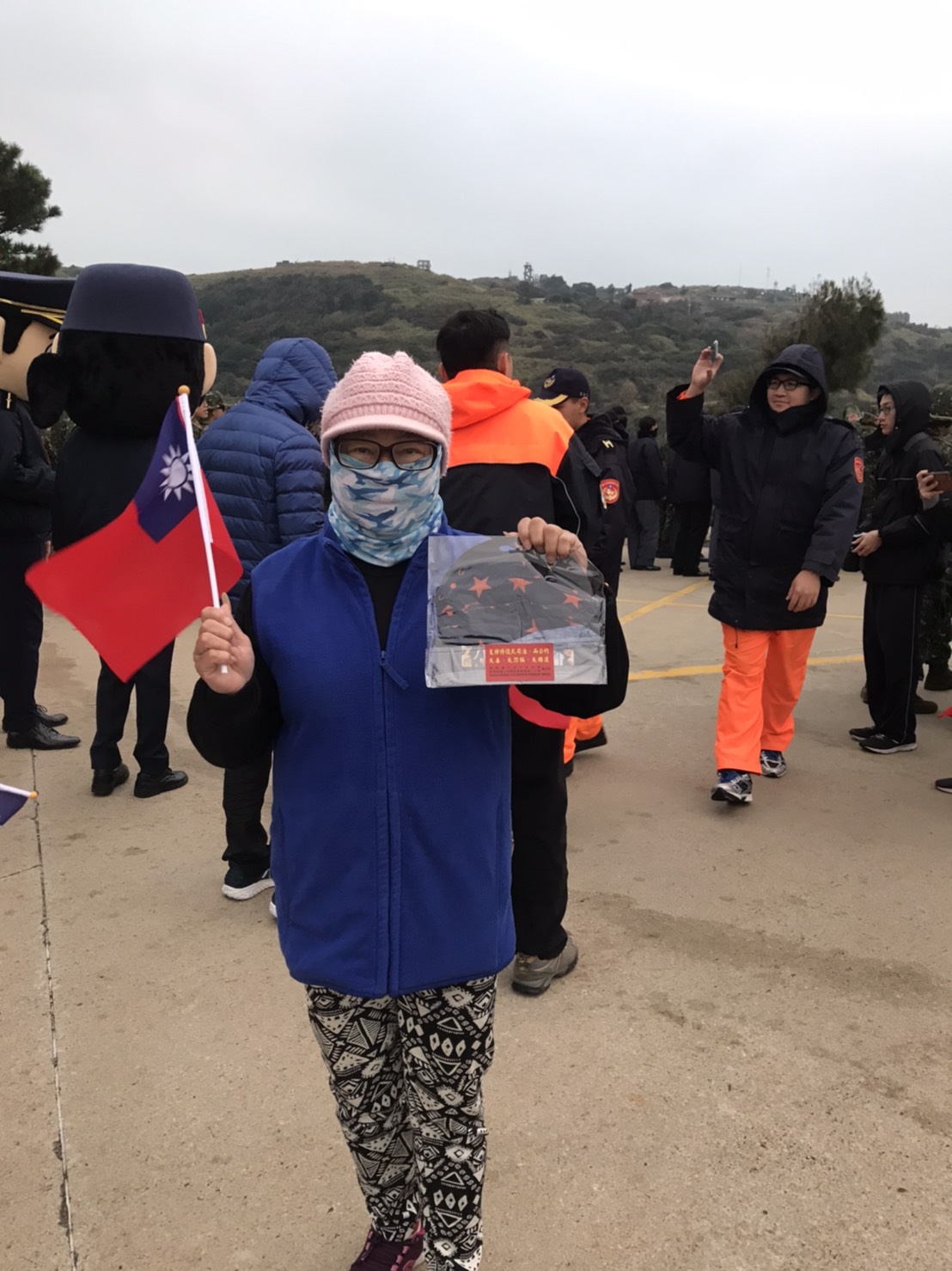 109-01-01 東引元旦升旗反賄選宣導照片1