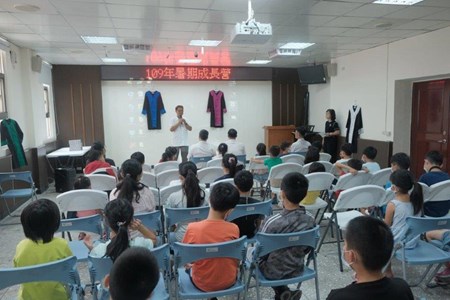 犯保連江分會陳主委為109年署期成長營開埸講話