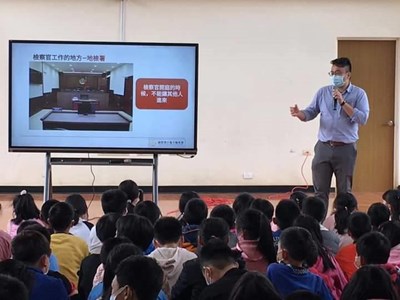 介壽國小校園法律宣導 (1)