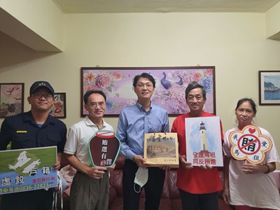 黃檢察長至東引地區拜會候選人及查察疑似虛設戶籍 (5)