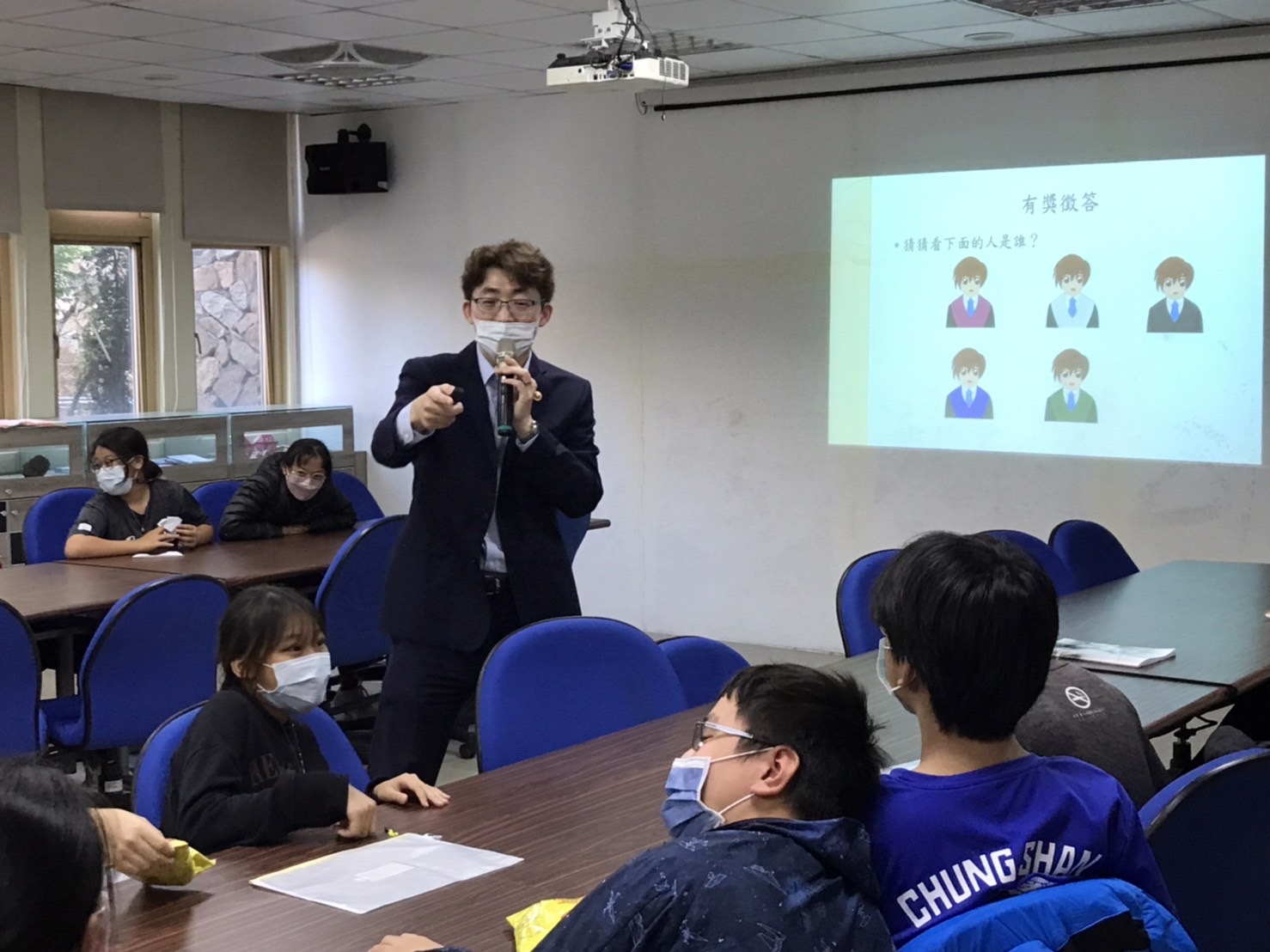 廖主任檢察官於北竿中山國中反賄選宣導 (5)