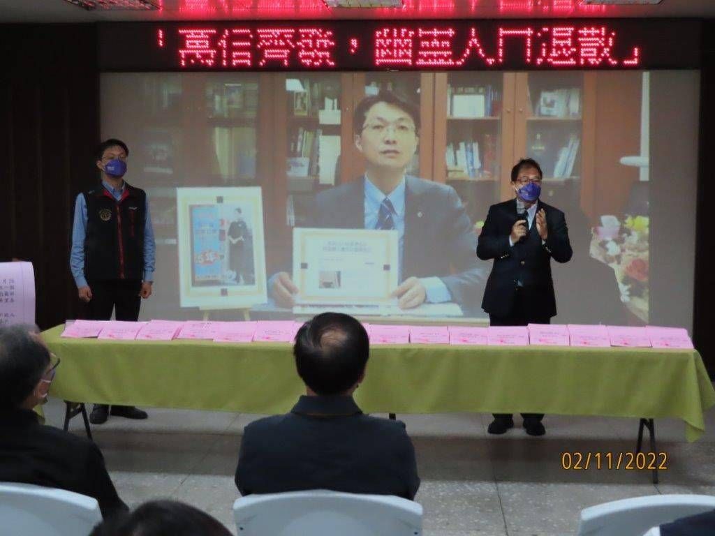 本署邀請連江縣警察局、馬祖調查站、連江縣政府政風處、民政處等首長一齊「萬信齊發、幽靈人口退散」宣導活動 (7)