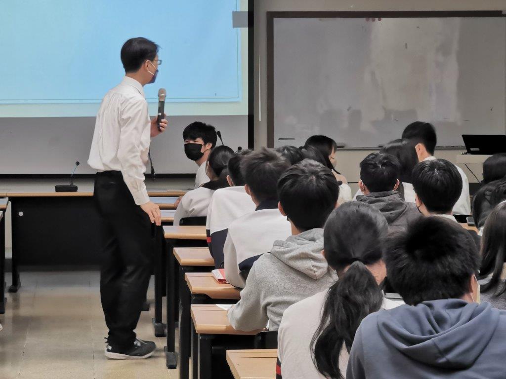 黃檢察長赴馬祖高中校園法宣 (6)