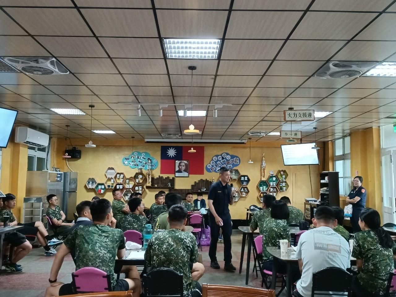 與南竿警察所至馬祖防衛指揮部步兵營合辦性別平等座談會暨反賄選宣導 (1)