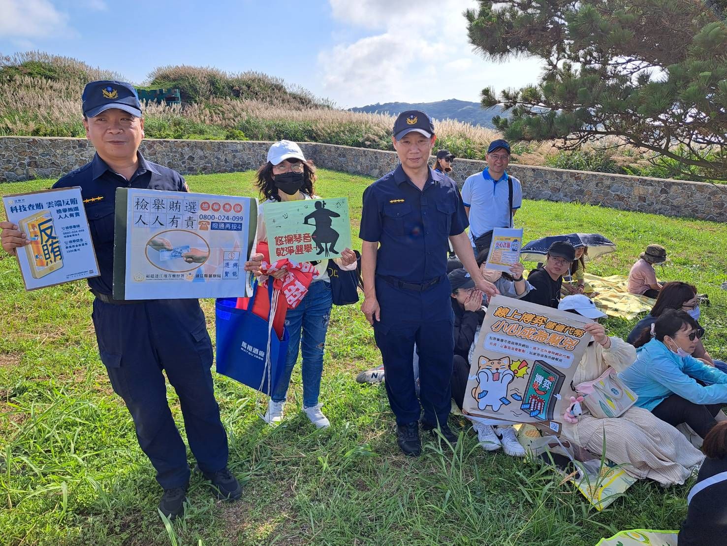 張正傑與大提琴-走遍天涯海角音樂會 反賄選宣導 (1)