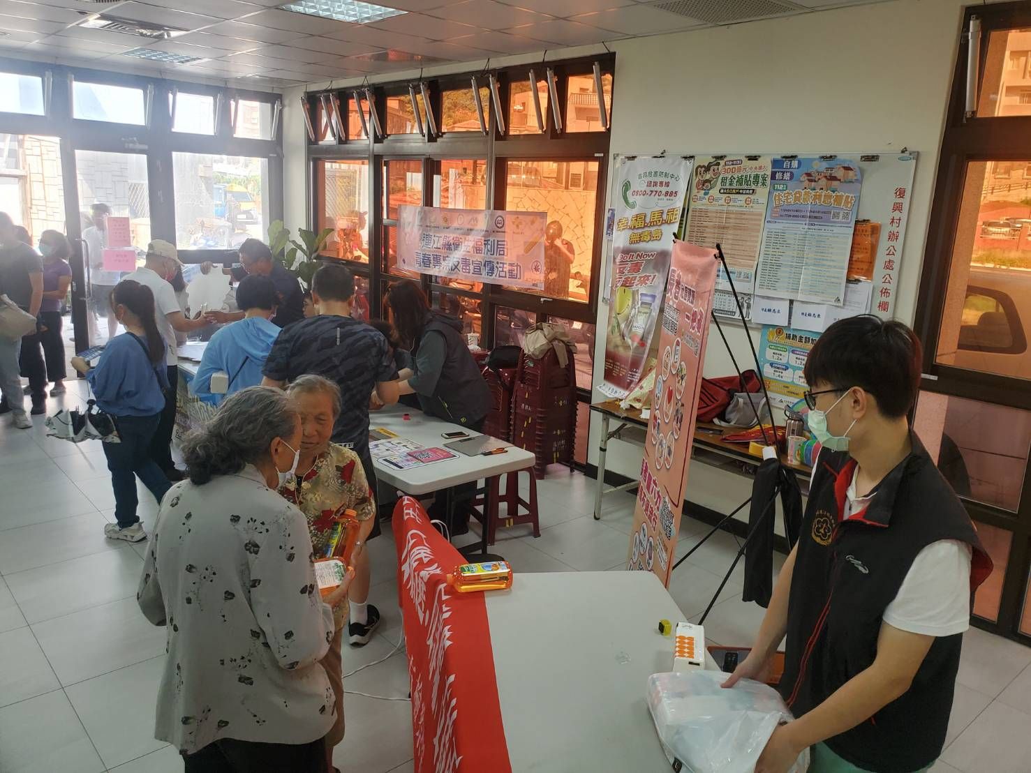 於南竿鄉復興村老人活動中心辦理反賄選等法治教育宣導 (3)