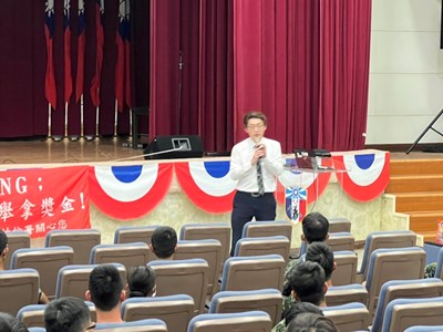 廖主任檢察官赴東引指揮部法宣 (1)