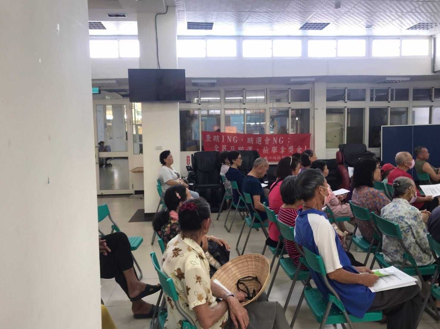 北竿惠民市場活動中心反賄選反詐騙等法律宣導 (4)