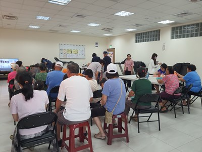 復興村老人活動中心反賄選反毒等法律宣導 (1)