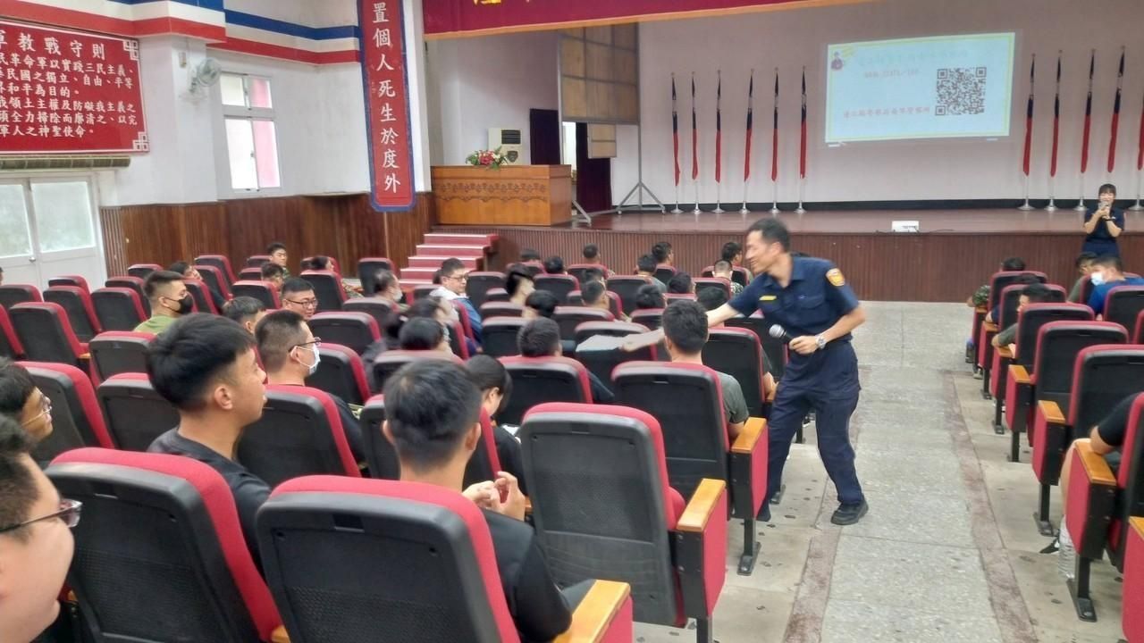 與南竿所梅石介壽堂反賄選、反詐騙宣導 (3)