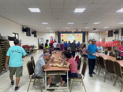 與東引所於東湧社協關懷據點老人供餐實施反詐騙暨查賄、反賄選宣導 (3)