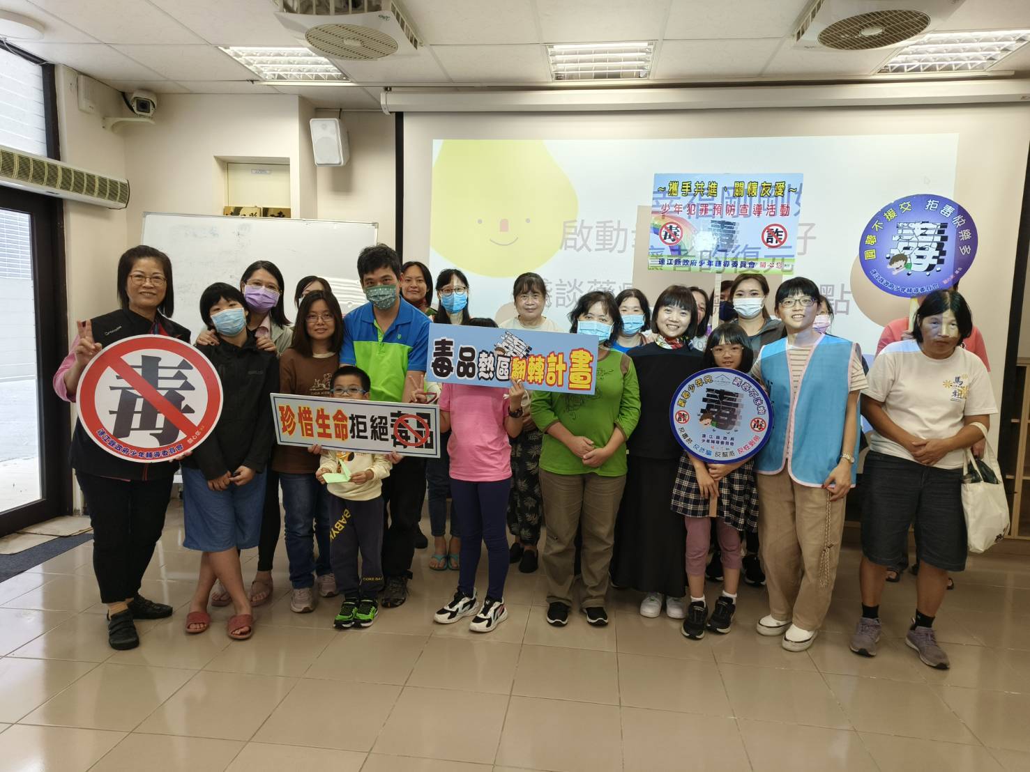 113-10-12連江地檢署於秋季電影院防毒宣導辦理反詐騙宣導 (1)