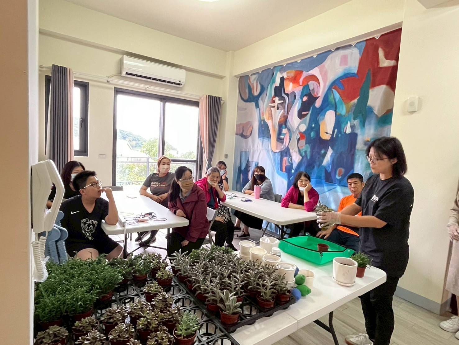 114-05-24犯保連江分會 【多肉盆栽手作】 (3)