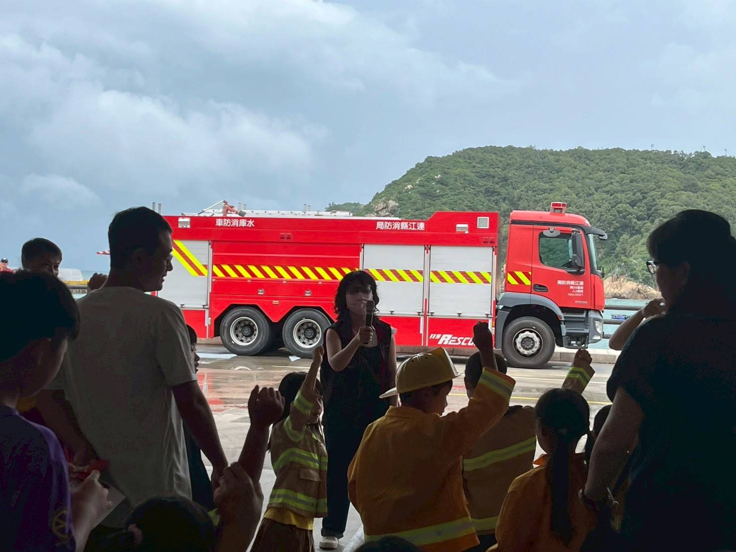 114-07-12連江地檢署於消防局防災體驗營辦理反詐騙反毒等法律宣導 (4)