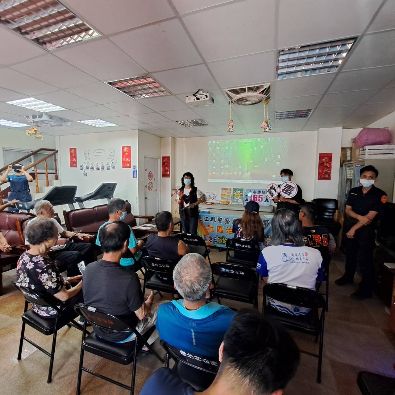 1140716於連江縣警察局津沙社區治安會報辦理反毒反詐騙宣導 (2)